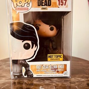 Funko Pop! The Walking Dead Glenn Rhee #157 Hot Topic Exclusive Vinyl Figure